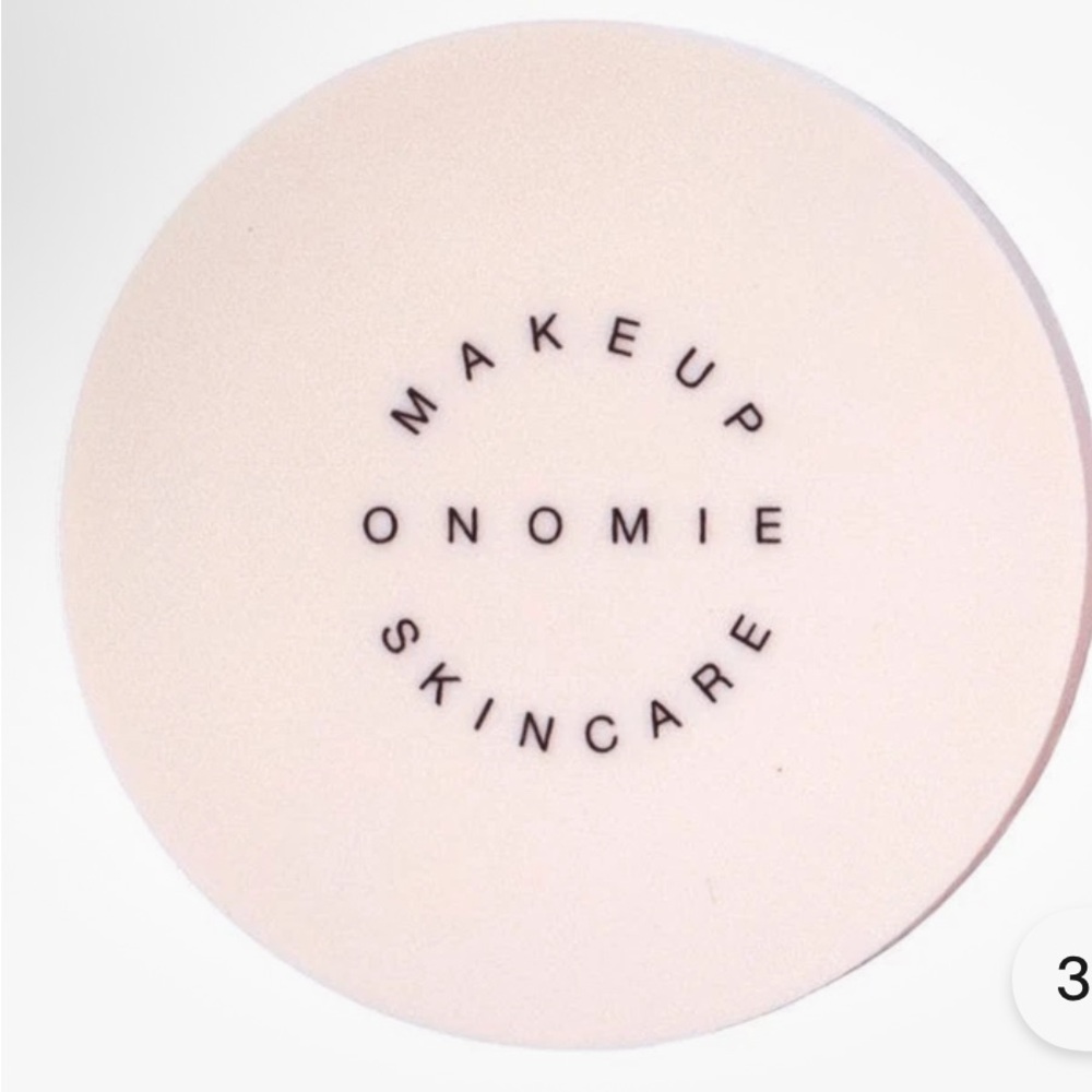 Onomie AHA! Perfecting Setting Powder Lyon, puff mirror compact sealed 18g - Picture 7 of 10